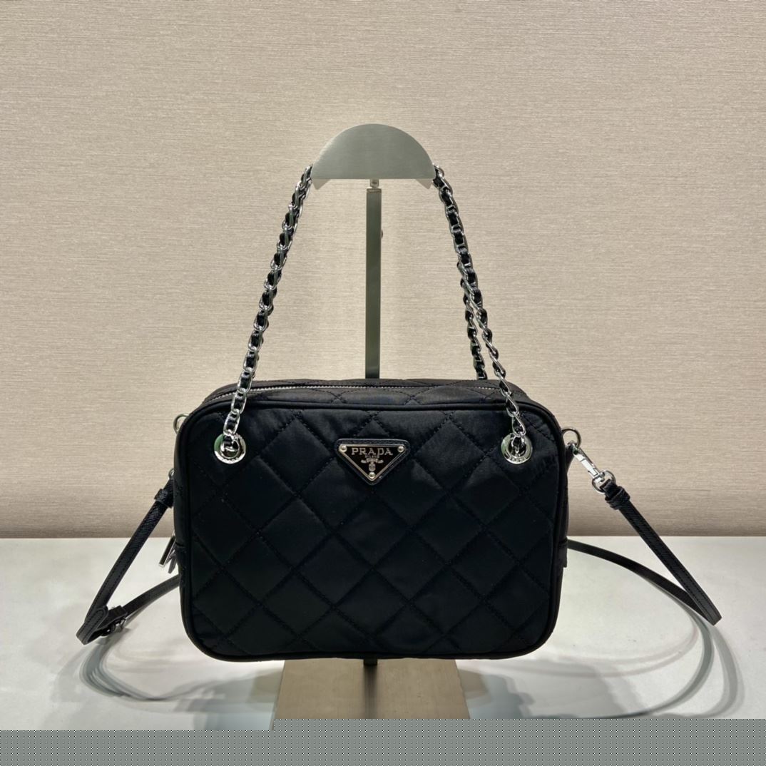 Pra*a top handle bags